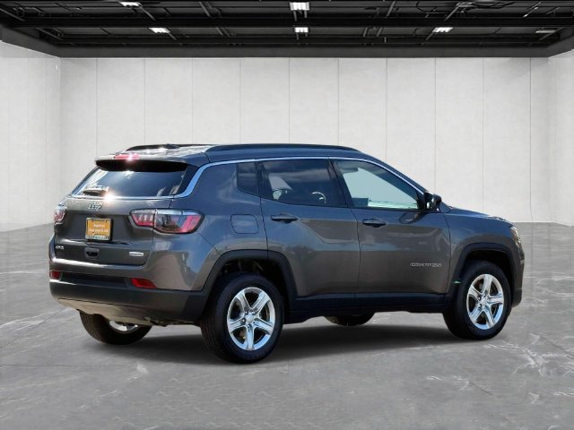 Certified 2023 Jeep Compass Latitude w/ Convenience Group AWD/4WD image 5