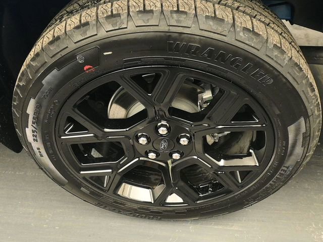 New 2026 Ford Maverick Lobo image 9