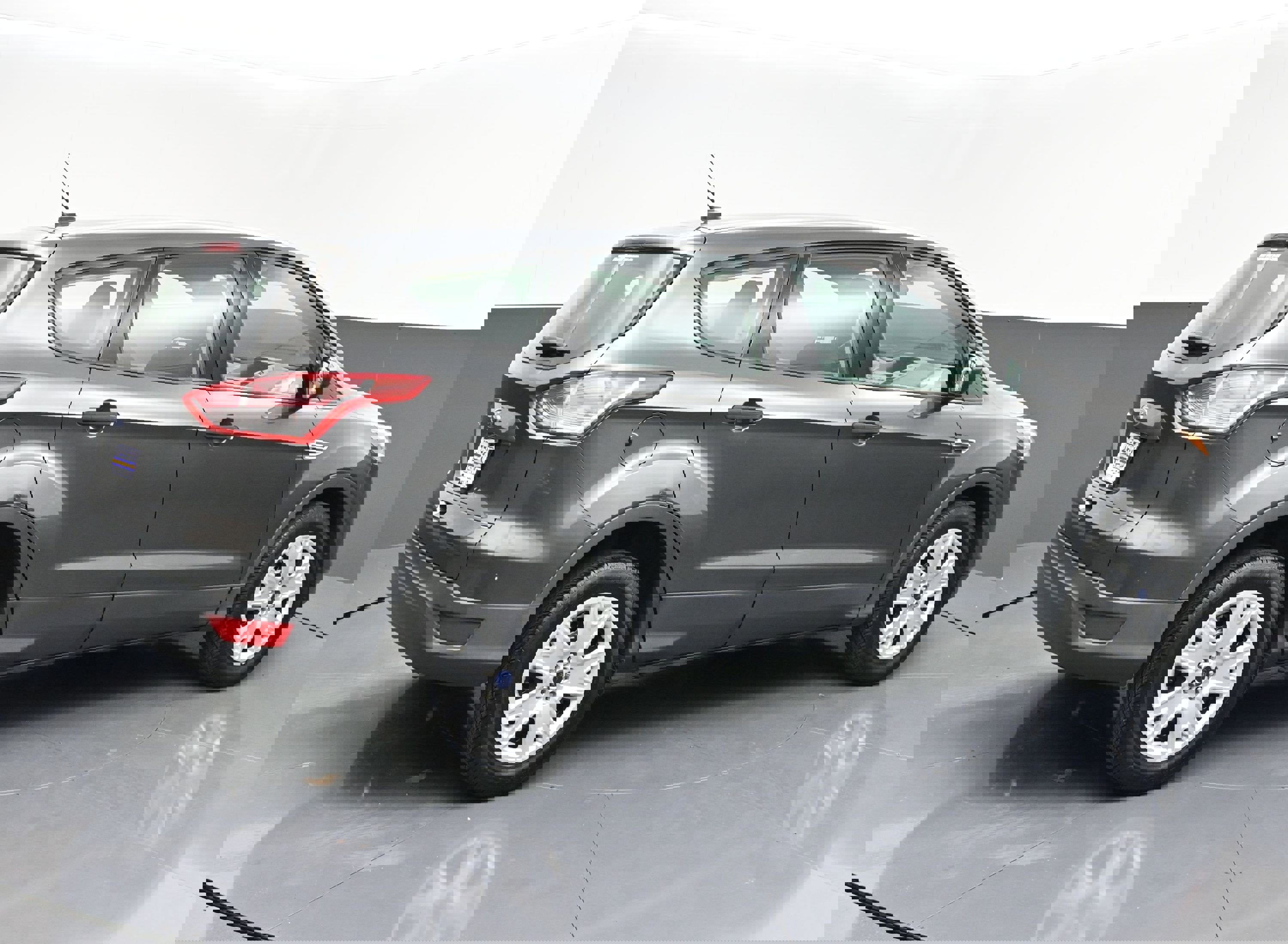 Used 2016 Ford Escape S image 7