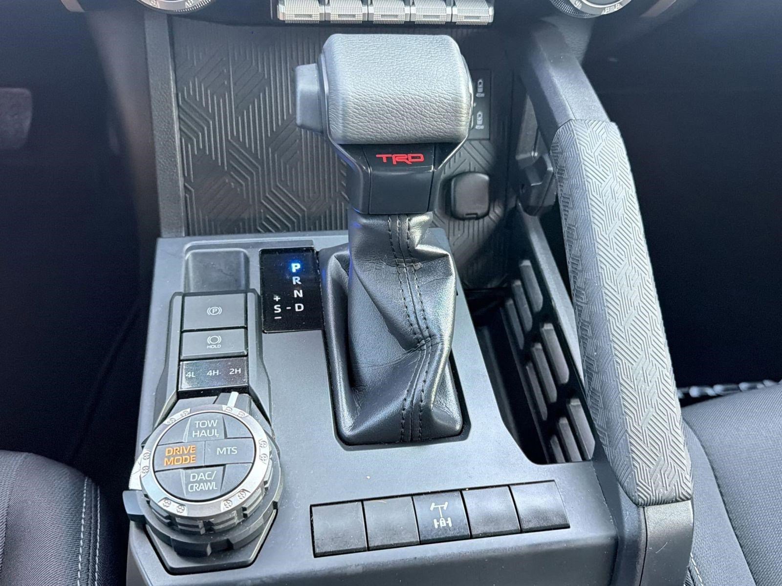 Certified 2025 Toyota Tacoma TRD Off-Road AWD/4WD image 18