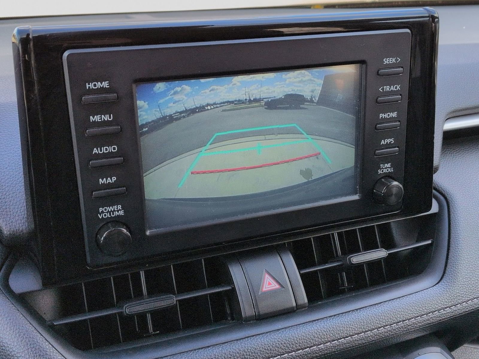 Used 2019 Toyota RAV4 XLE image 31