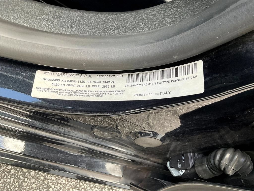 Used 2021 Maserati Ghibli S RWD image 16