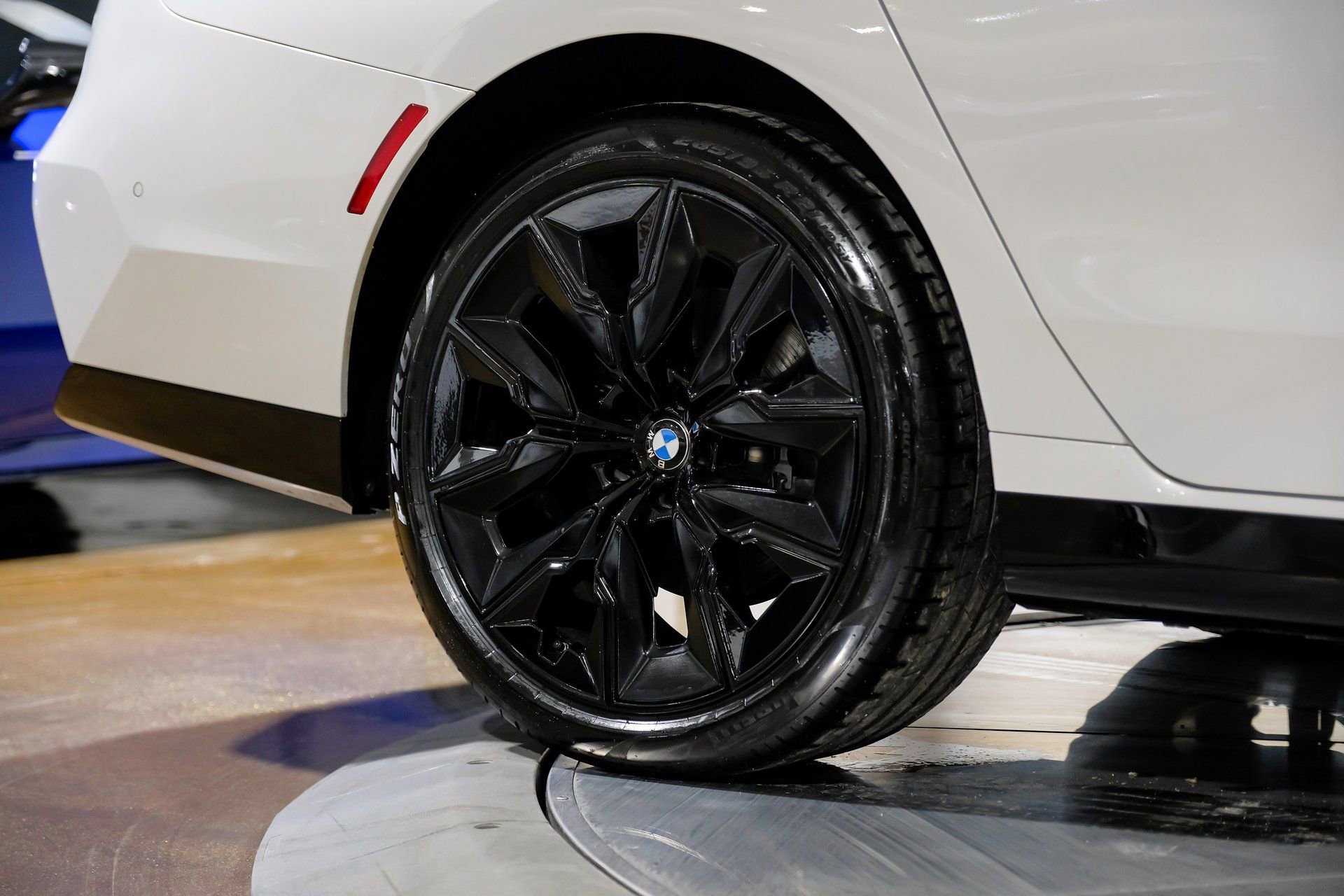 Used 2024 BMW 740i w/ Premium Package 2 image 67