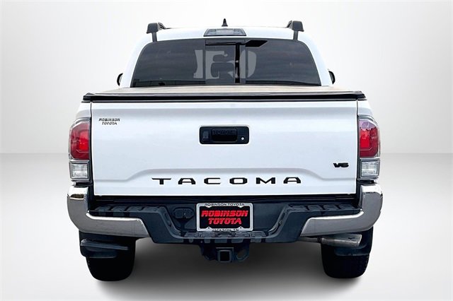 Used 2022 Toyota Tacoma TRD Off-Road image 4
