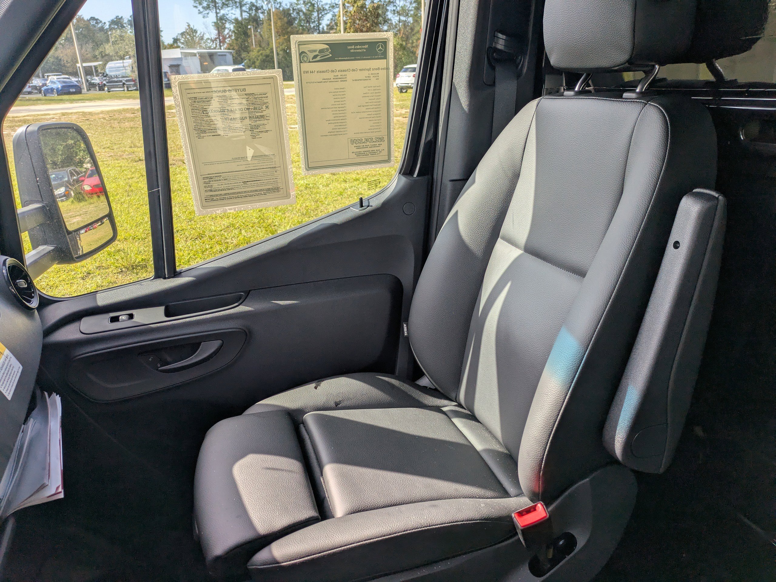 Used 2023 Mercedes-Benz Sprinter 3500 image 20