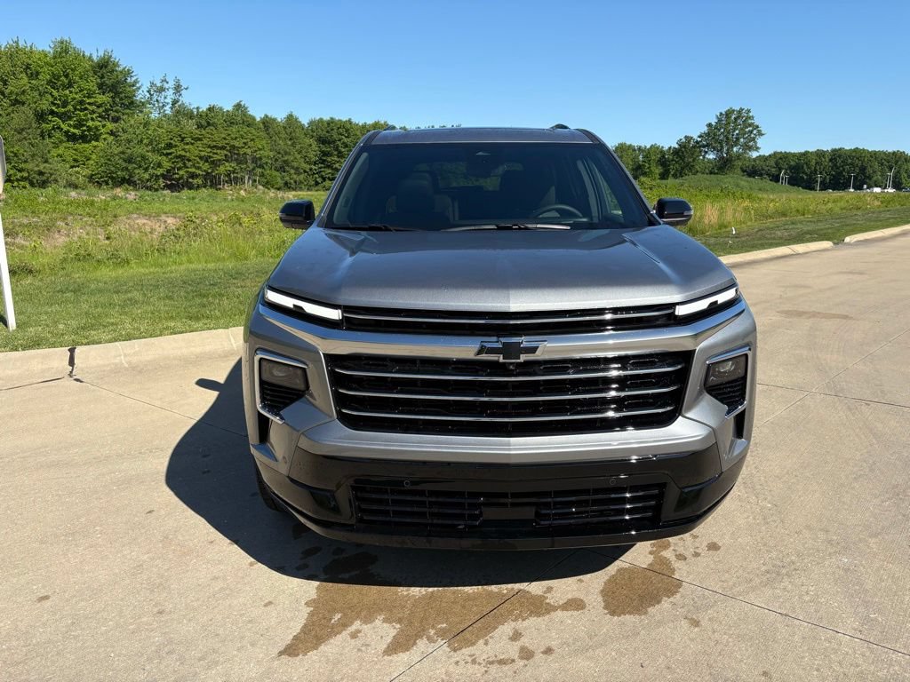New 2026 Chevrolet Traverse High Country w/ LPO, Floor Liner Package AWD/4WD image 12