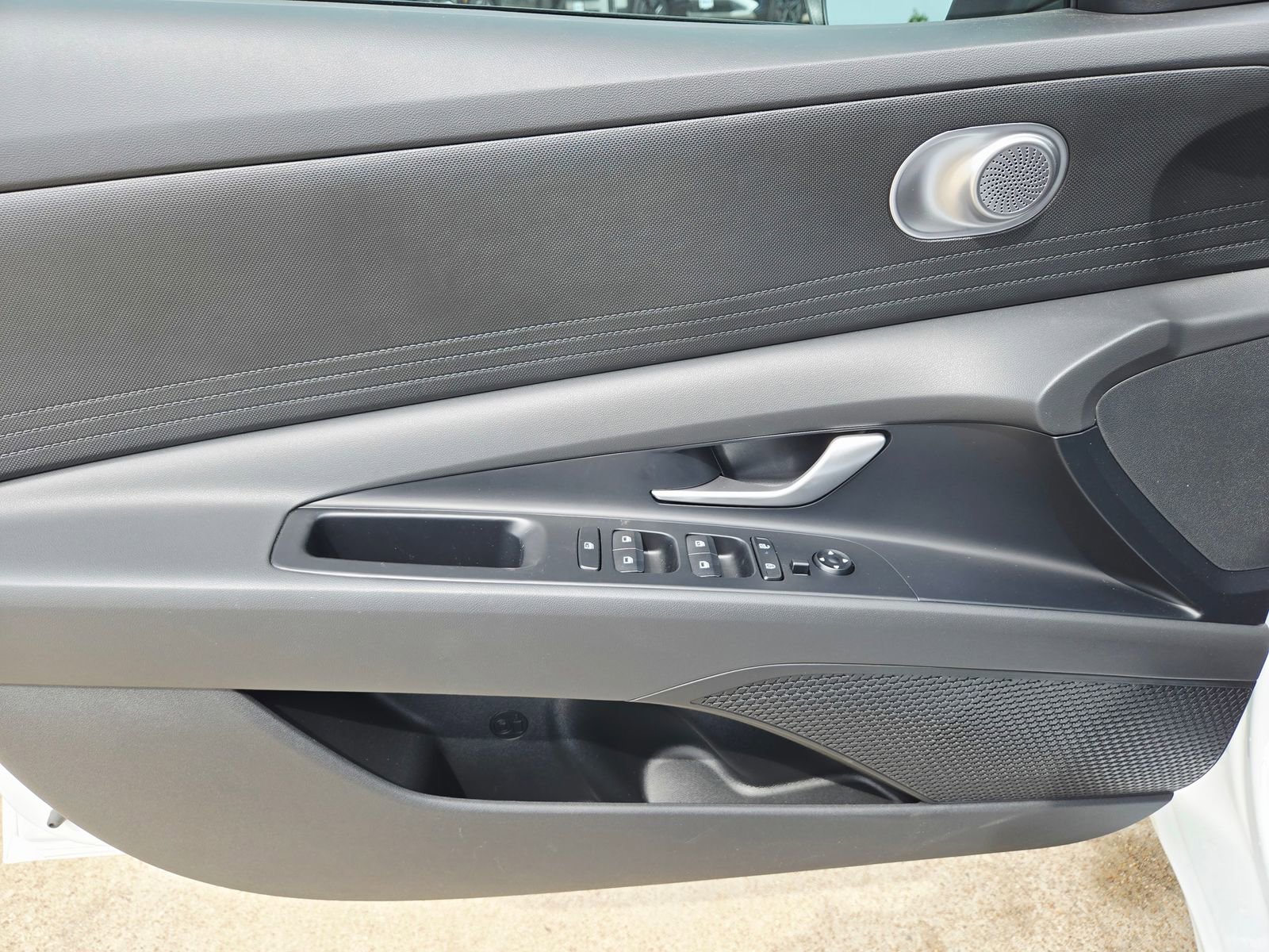 New 2026 Hyundai Elantra Blue FWD image 18