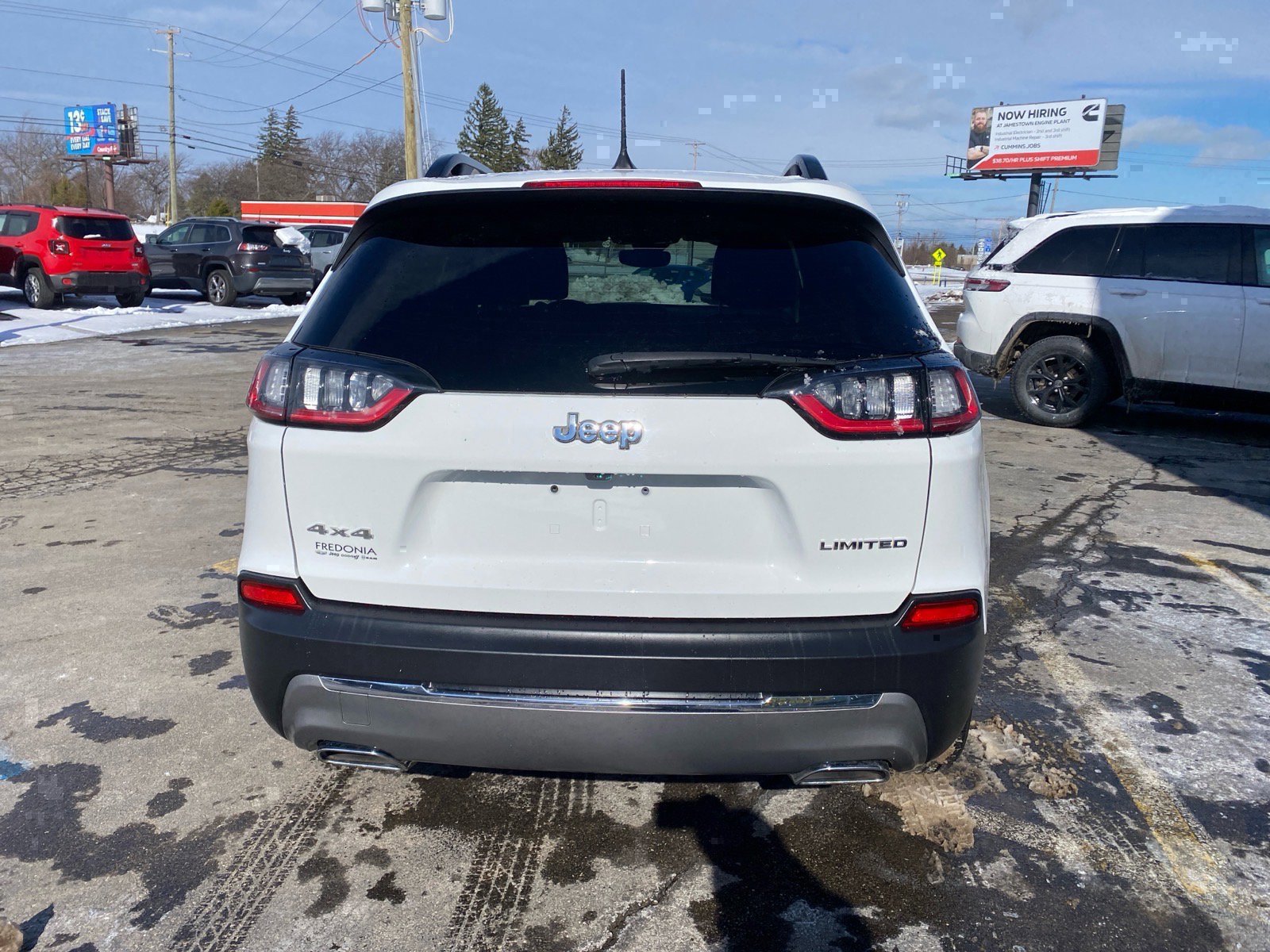 Used 2022 Jeep Cherokee Limited image 4