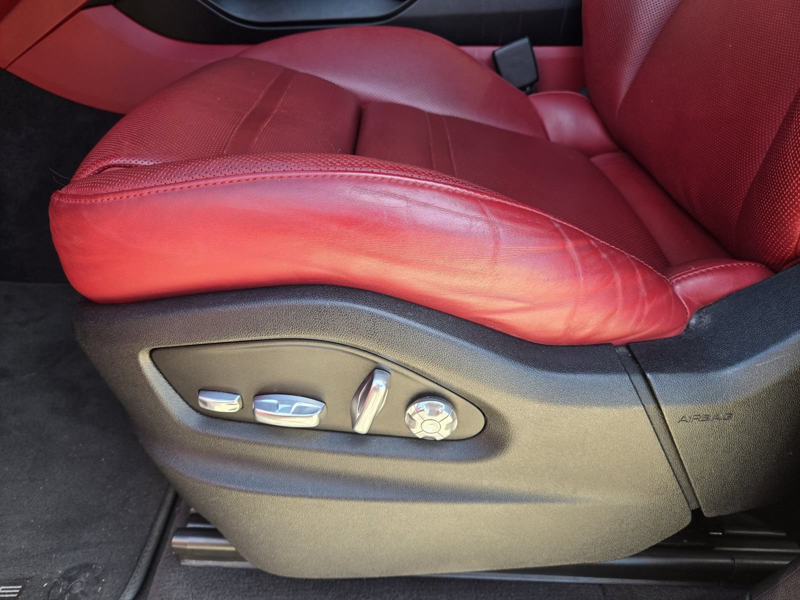 Used 2020 Porsche Cayenne S AWD/4WD image 24