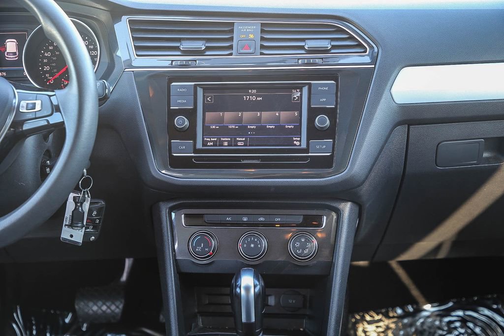 Used 2019 Volkswagen Tiguan S w/ Driver Assistance Package FWD image 17