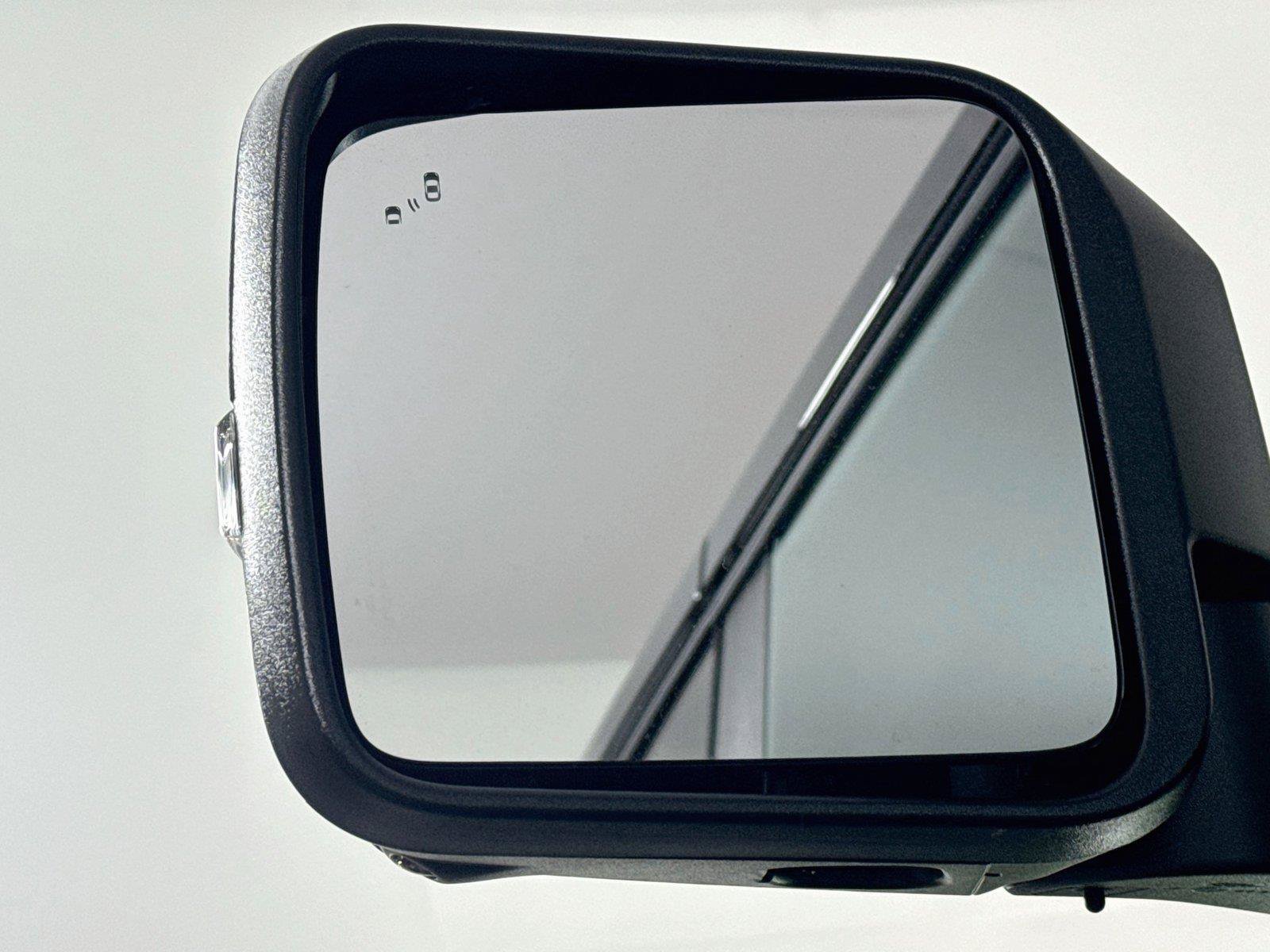 Used 2025 Ford Bronco Outer Banks AWD/4WD image 5