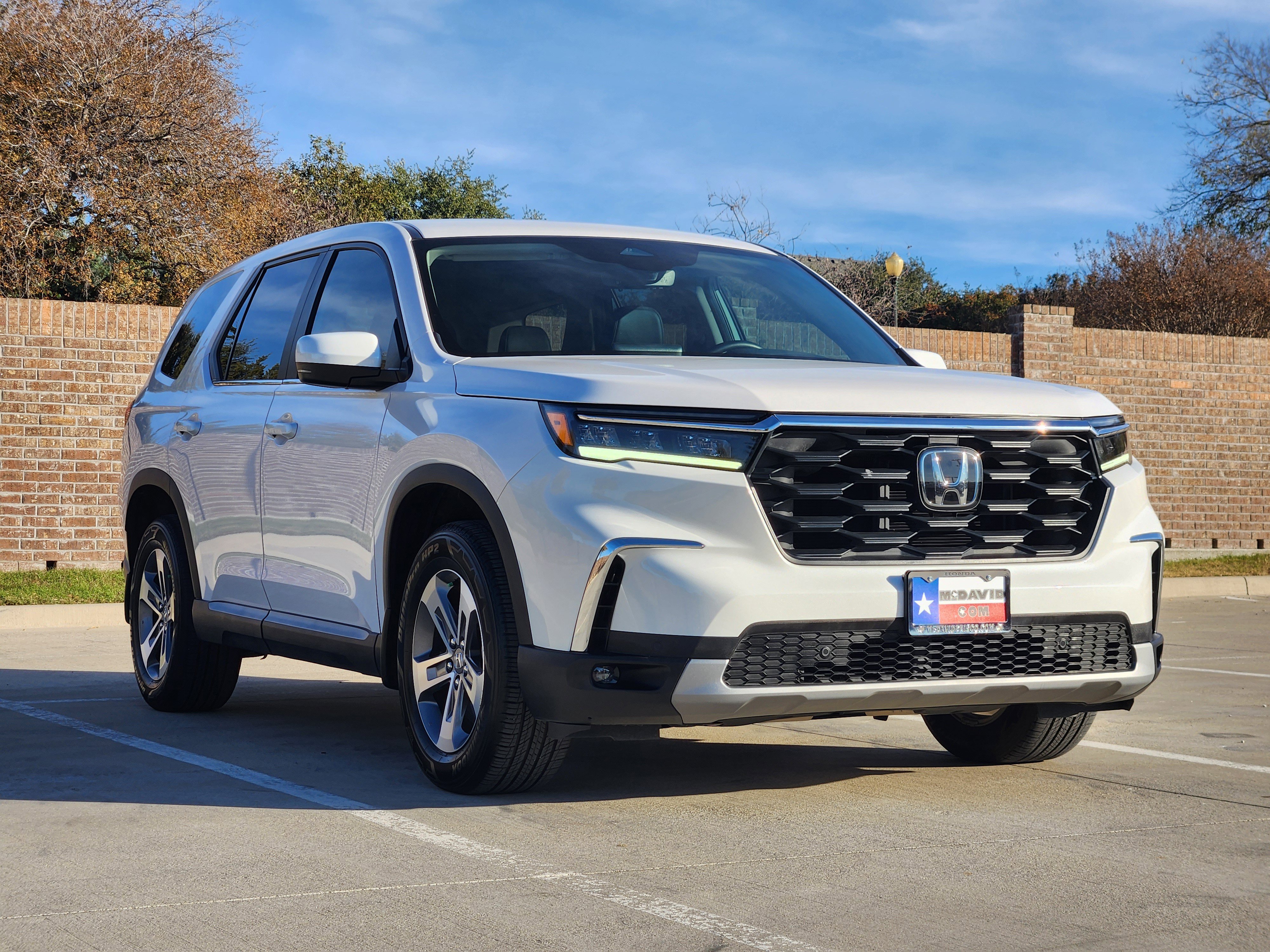 Used 2023 Honda Pilot EX-L image 4