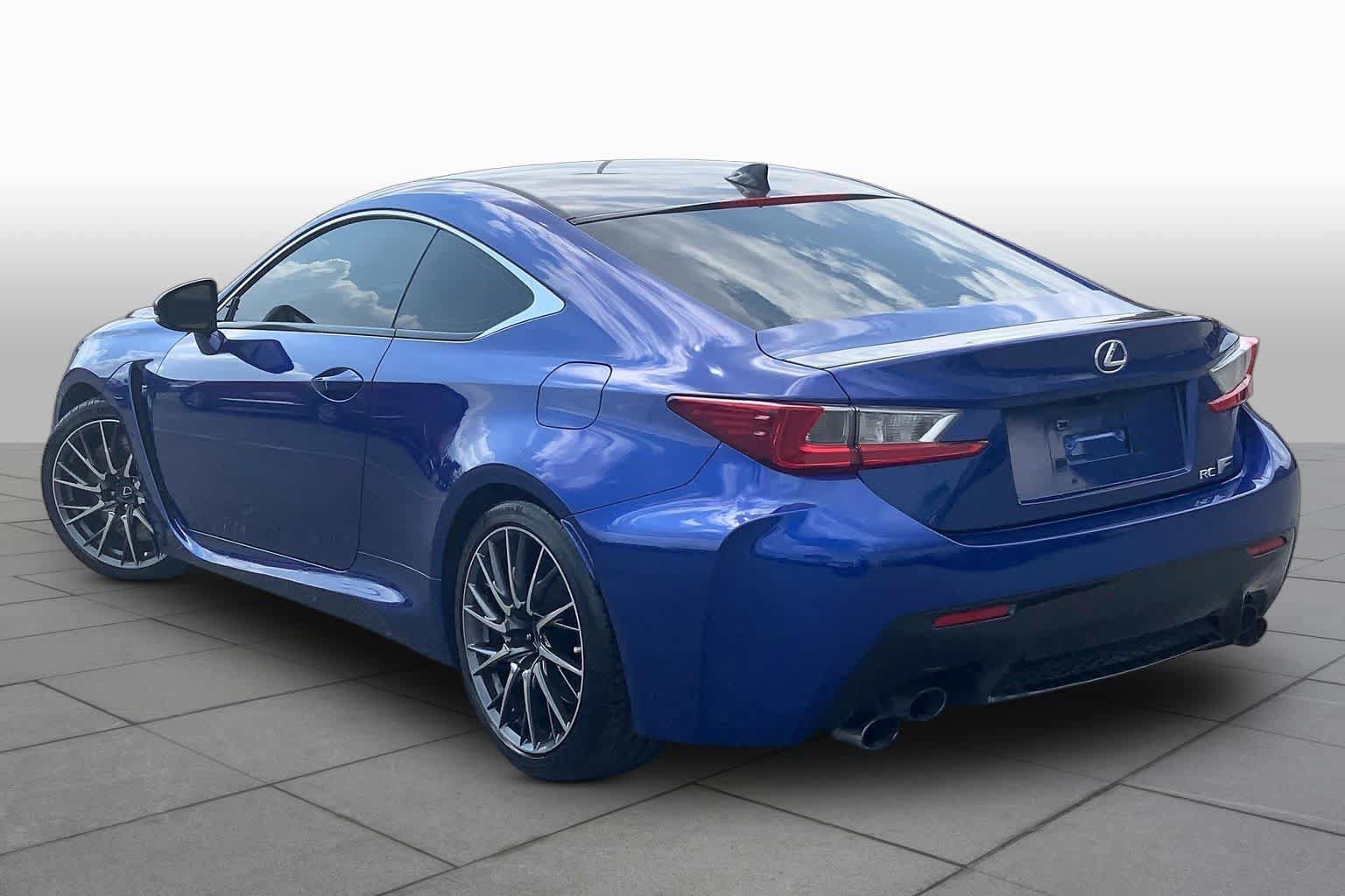 Used 2015 Lexus RC F w/ Performance Package RWD image 12