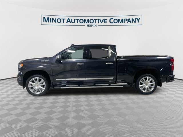 Used 2024 Chevrolet Silverado 1500 High Country w/ Technology Package image 5