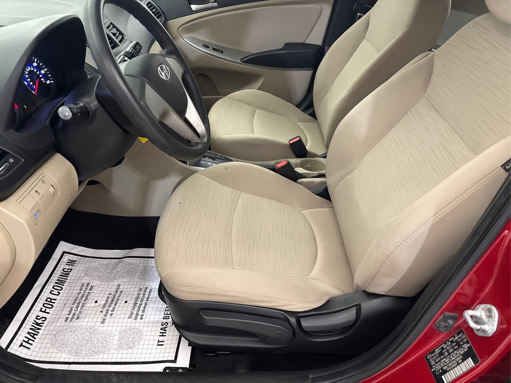 Used 2017 Hyundai Accent SE FWD image 33