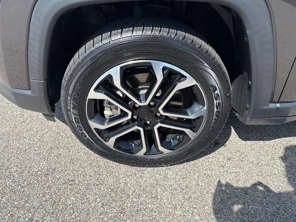 Certified 2023 Jeep Compass Limited AWD/4WD image 9