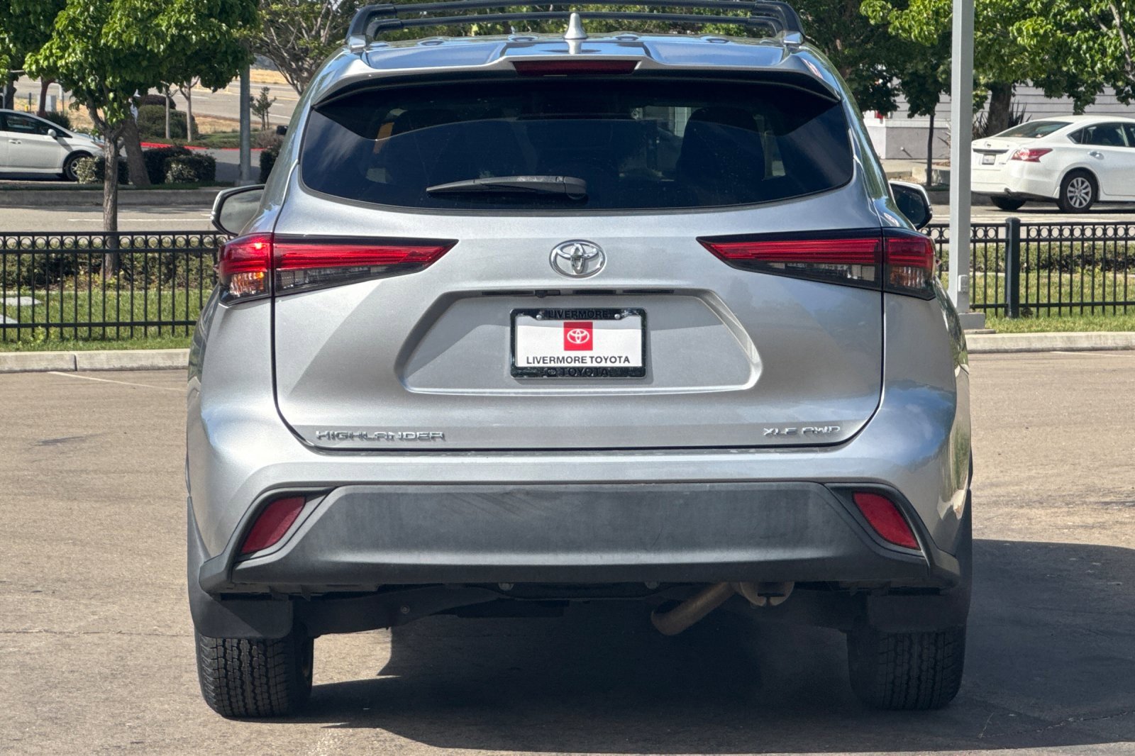 Used 2022 Toyota Highlander XLE image 5