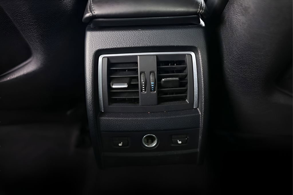 Used 2016 BMW M3 RWD image 45