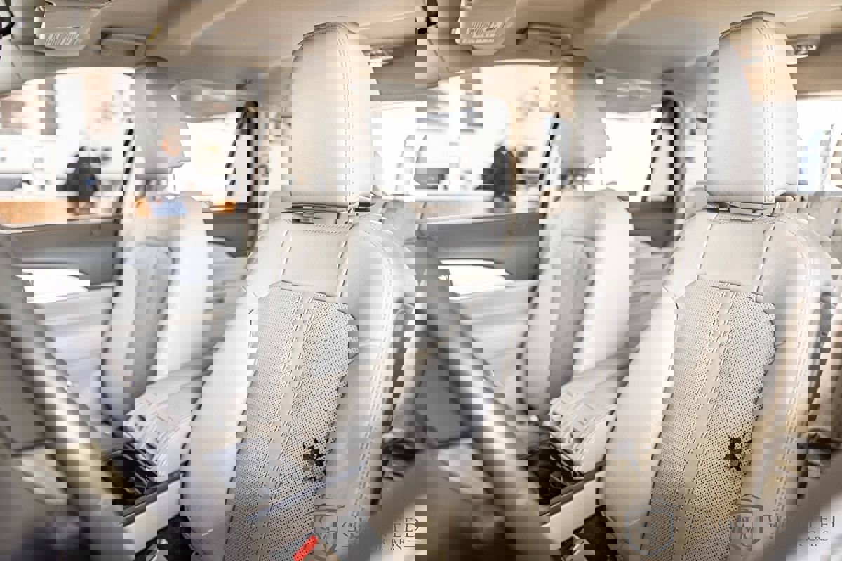 Used 2012 Lincoln MKX FWD image 18