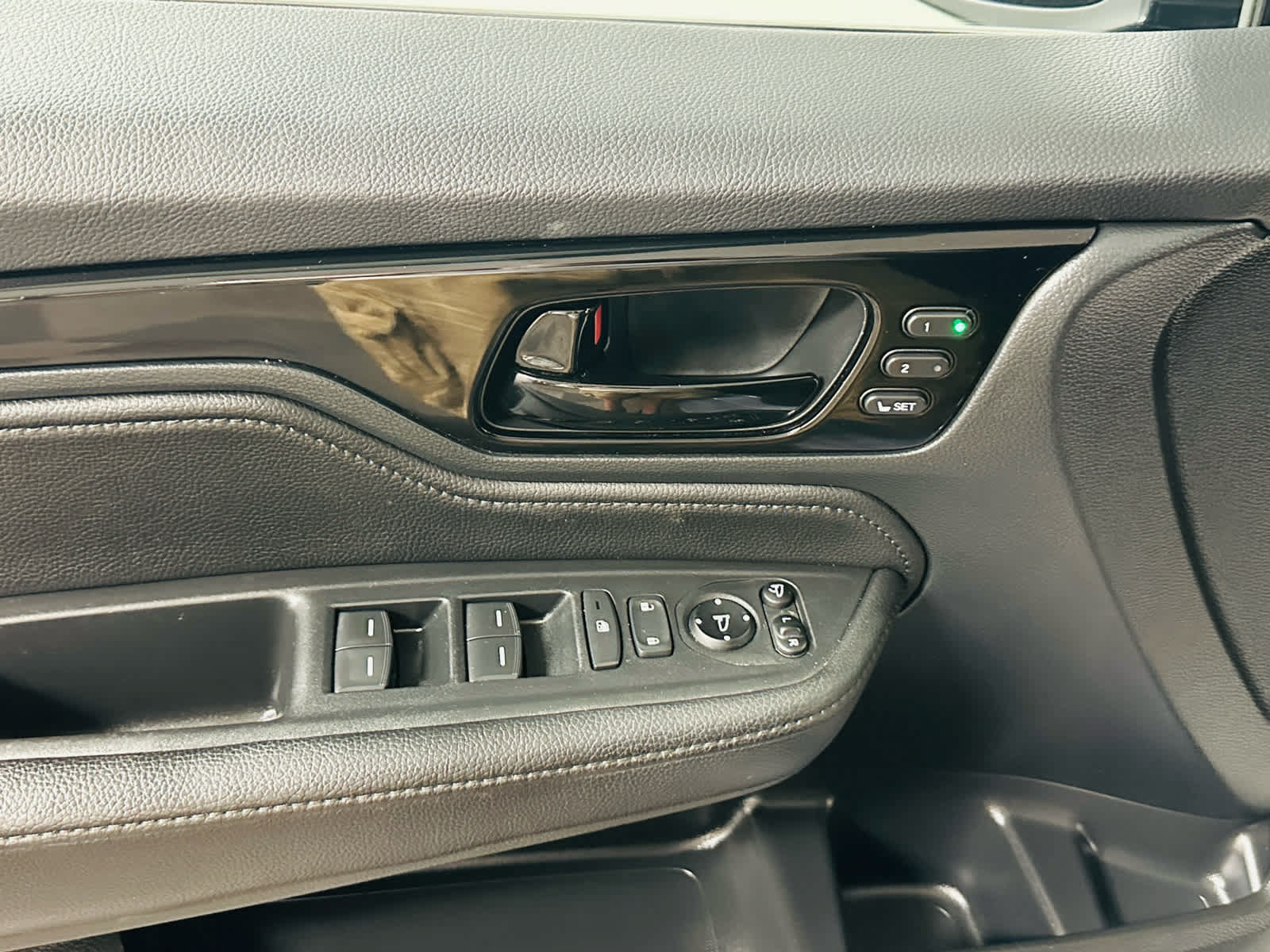 Used 2023 Honda Odyssey Elite image 21