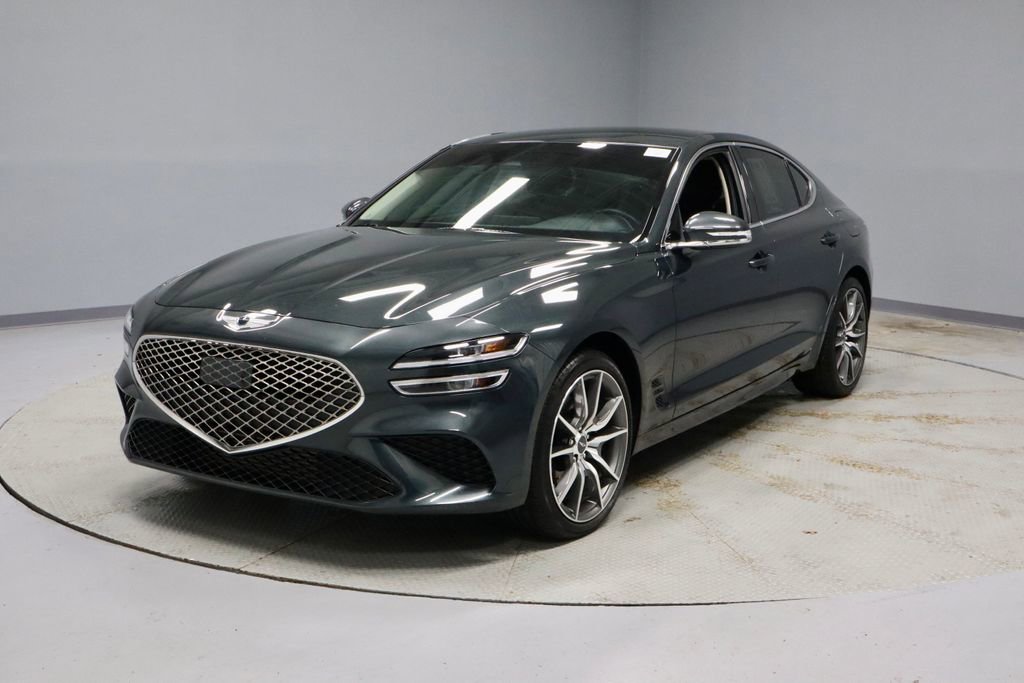 Used 2023 Genesis G70 2.0T image 9