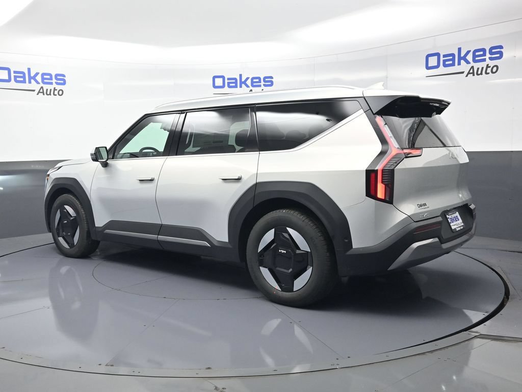 New 2026 Kia EV9 Wind AWD/4WD image 5