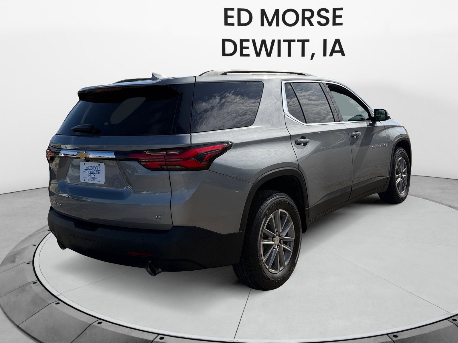 Used 2023 Chevrolet Traverse LT AWD/4WD image 5