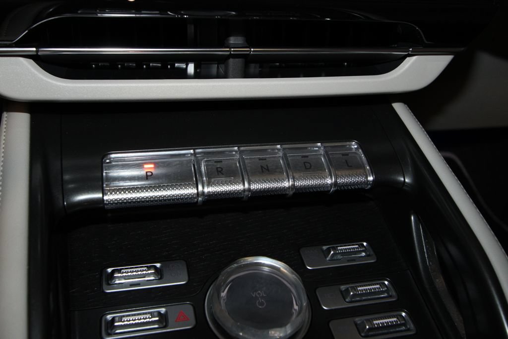 Used 2026 Lincoln Nautilus Reserve AWD/4WD image 19