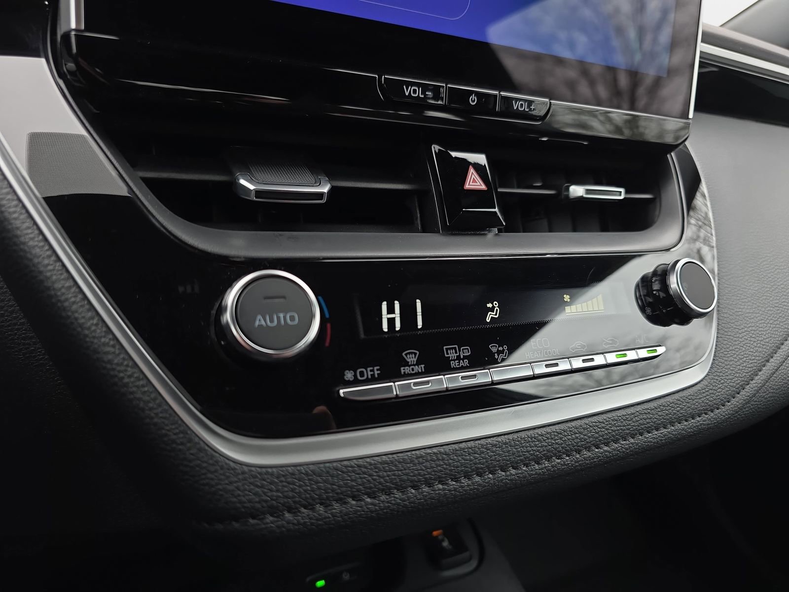 Used 2025 Toyota Corolla XSE image 23