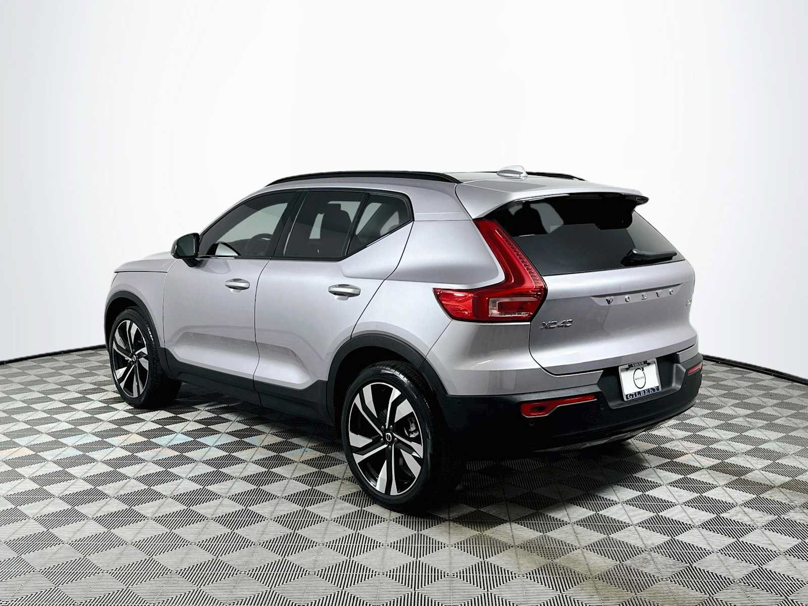 Used 2026 Volvo XC40 B5 Ultra w/ Climate Package AWD/4WD image 5
