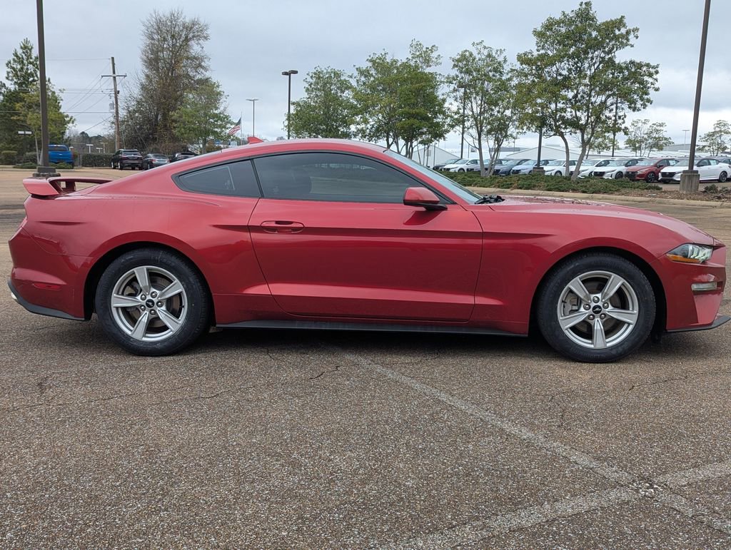 Used 2021 Ford Mustang Coupe image 3