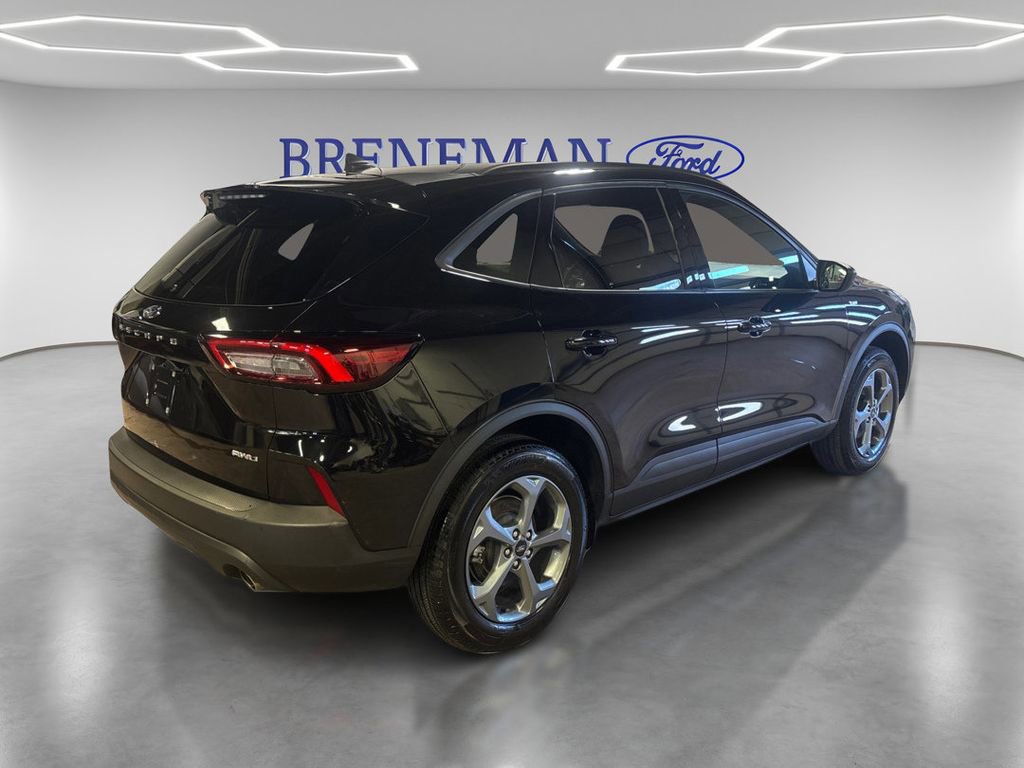 Certified 2025 Ford Escape ST-Line image 5