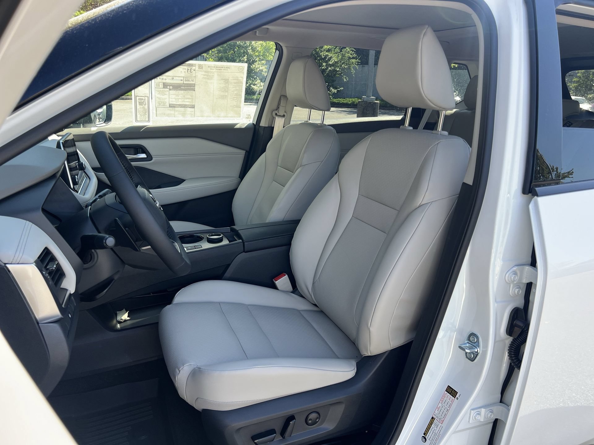 New 2026 Nissan Rogue Dark Armor AWD/4WD image 15