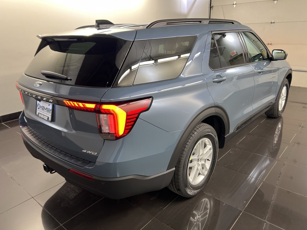 New 2026 Ford Explorer Active AWD/4WD image 6