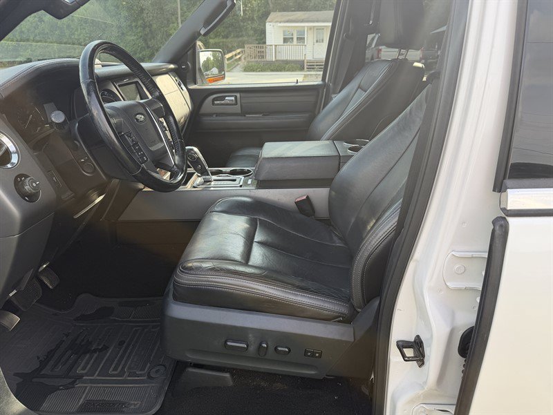 Used 2015 Ford Expedition EL Platinum RWD image 10