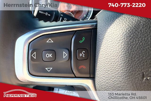 Used 2023 RAM 1500 Laramie AWD/4WD image 23