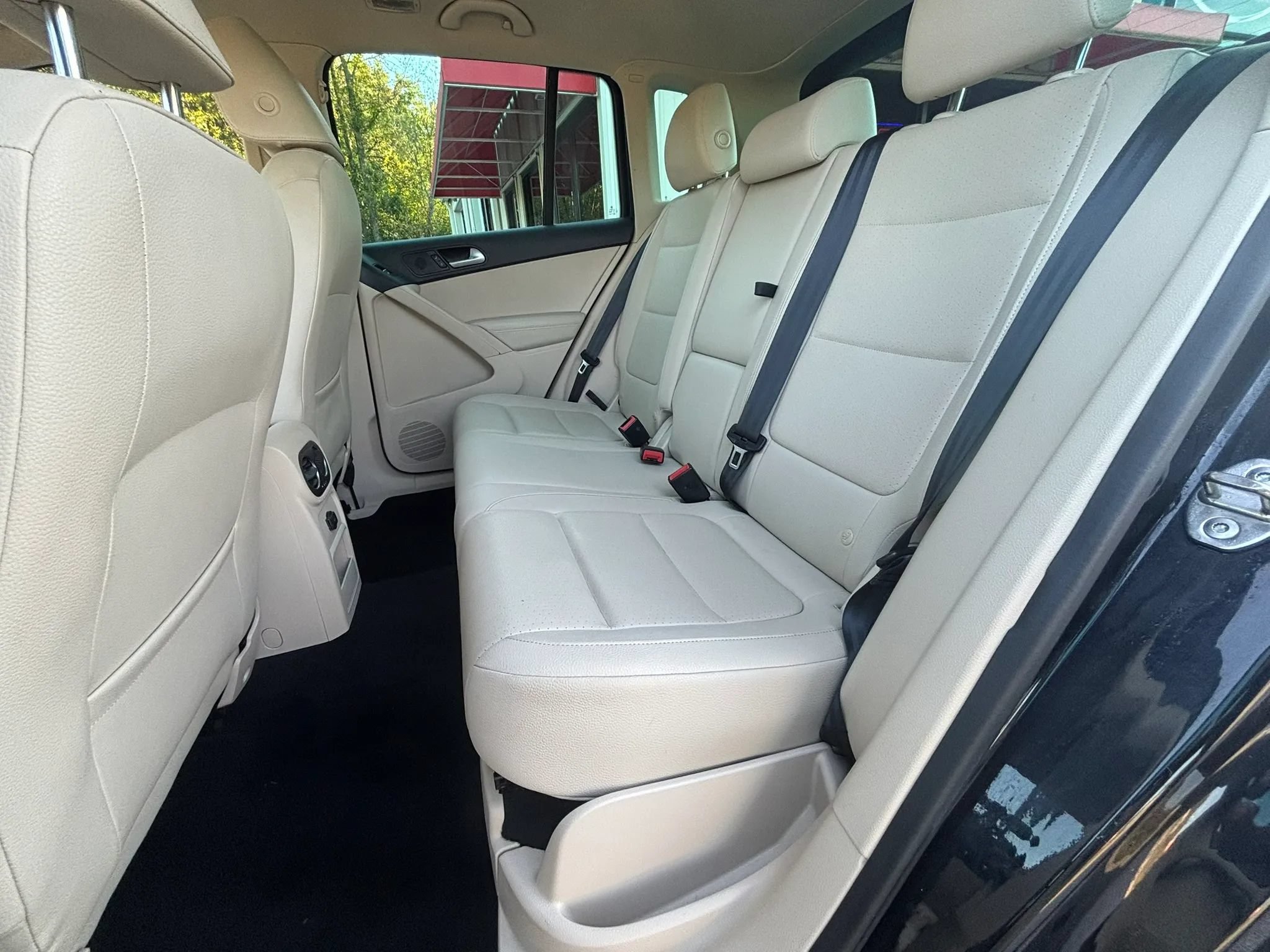 Used 2017 Volkswagen Tiguan Wolfsburg Edition AWD/4WD image 23