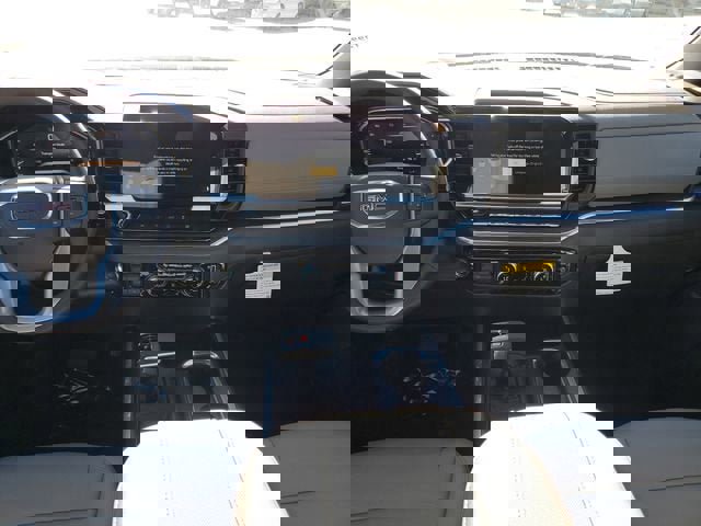 New 2026 GMC Sierra 1500 SLT w/ SLT Premium Package image 16