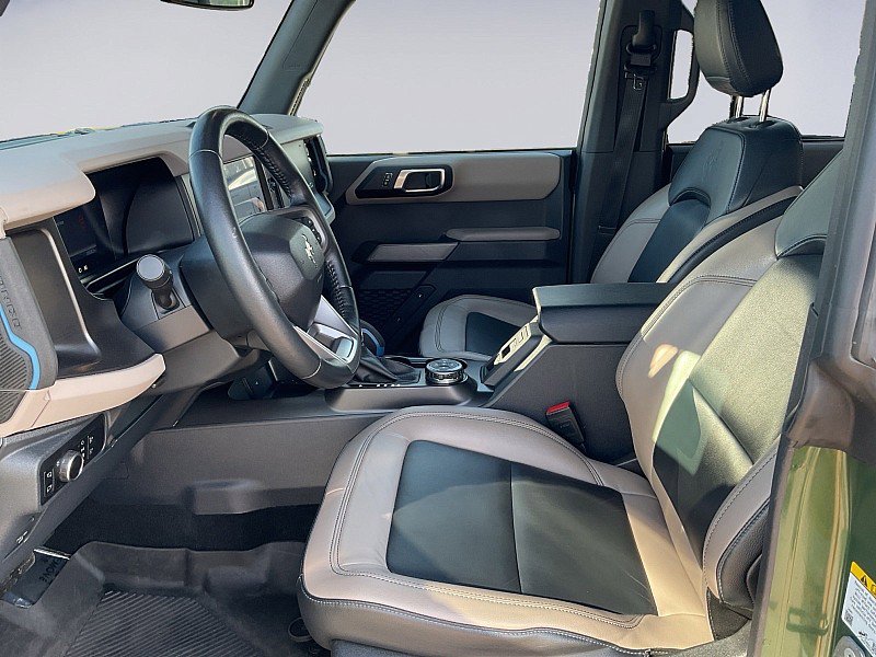 Used 2023 Ford Bronco Wildtrak image 25