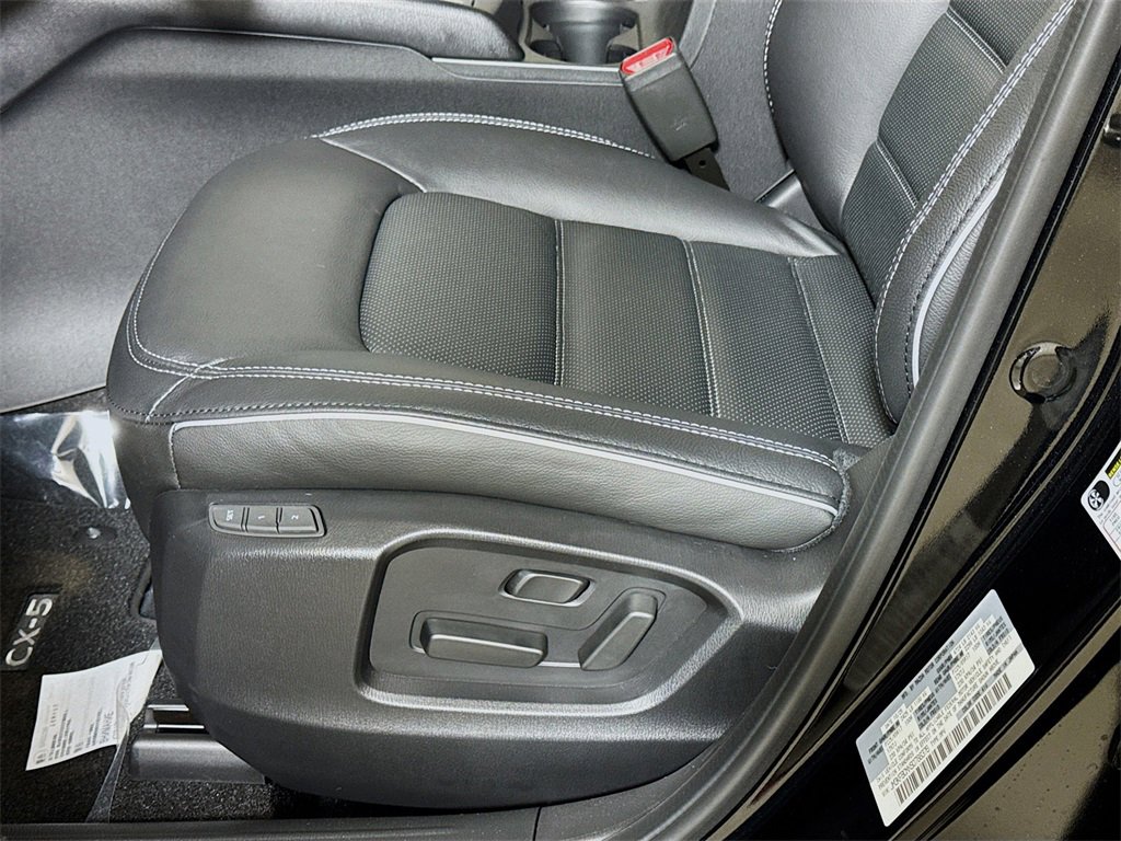 New 2025 MAZDA CX-5 AWD 2.5 S w/ Preferred Package image 17