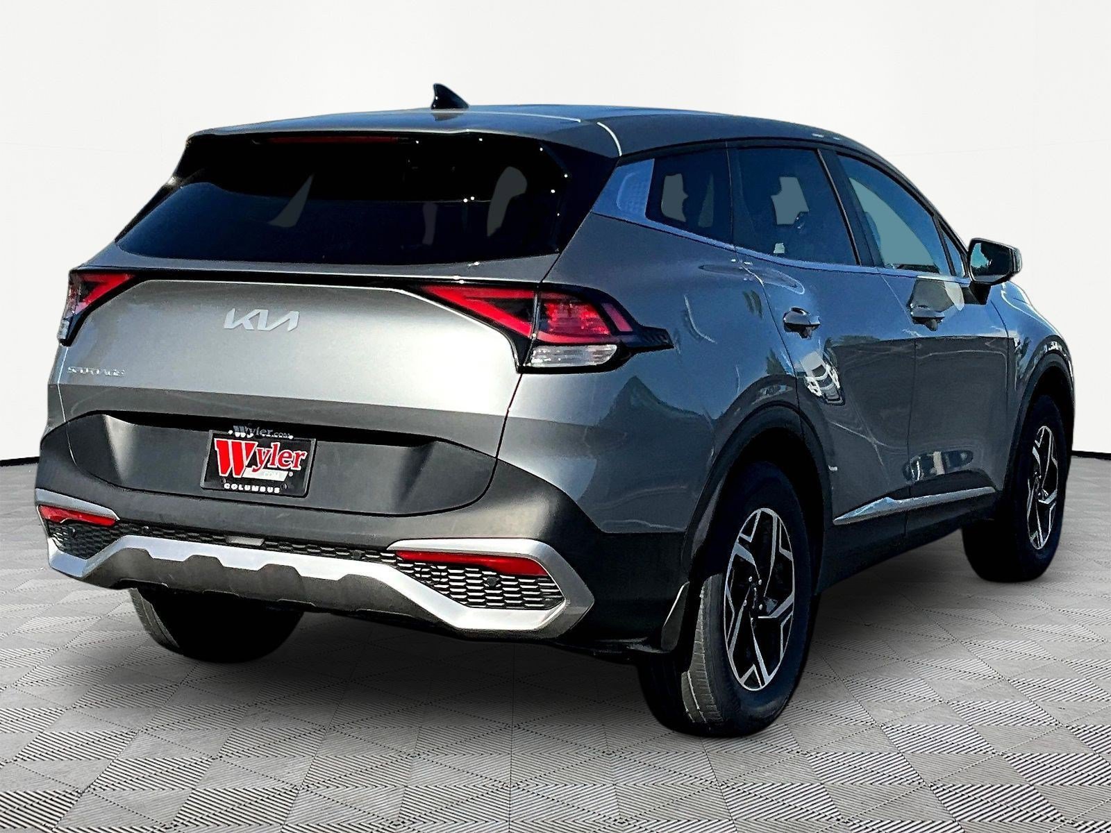 Used 2023 Kia Sportage LX AWD/4WD image 6