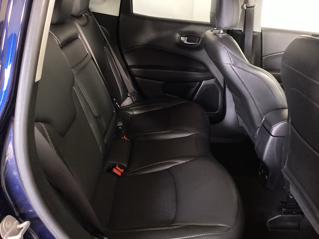 Used 2019 Jeep Compass Latitude AWD/4WD image 11