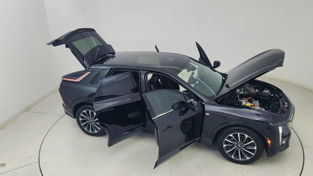 Used 2025 Cadillac Lyriq Sport AWD/4WD image 85