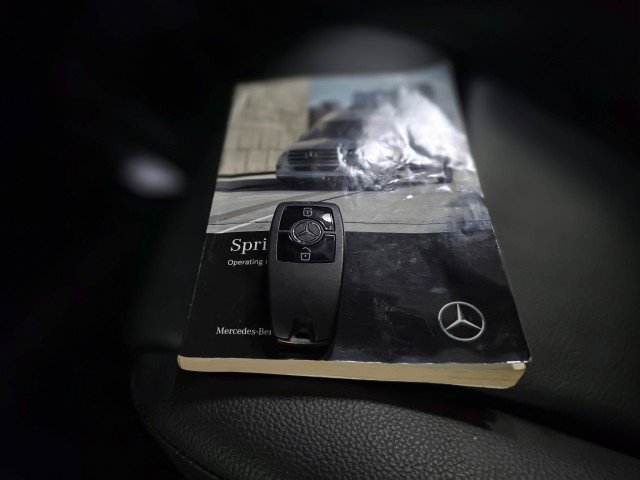 Used 2019 Mercedes-Benz Sprinter 2500 image 32