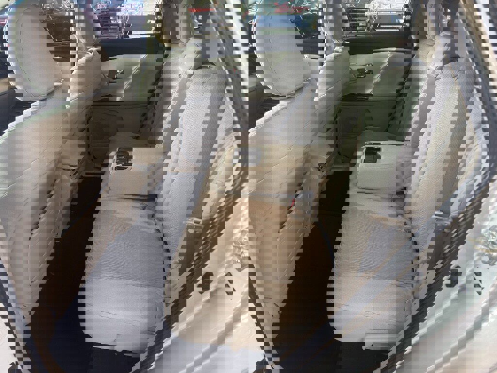 Used 2010 Toyota Venza image 12