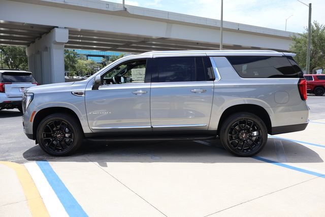 New 2026 GMC Yukon XL Elevation w/ Elevation Premium Package AWD/4WD image 4