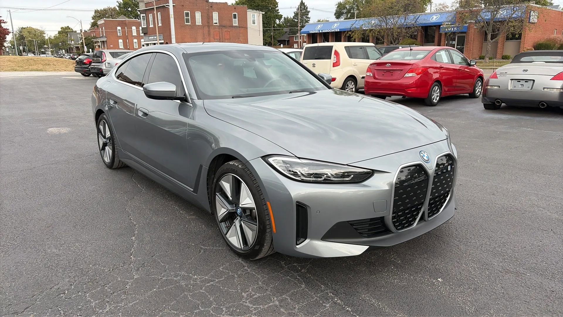 Used 2022 BMW i4 eDrive40 w/ Premium Package image 3