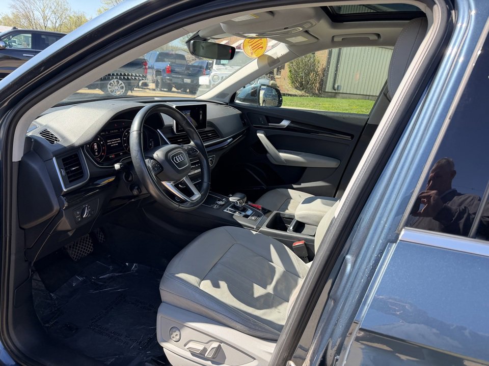 Used 2018 Audi Q5 2.0T Premium Plus w/ Premium Plus Package image 14