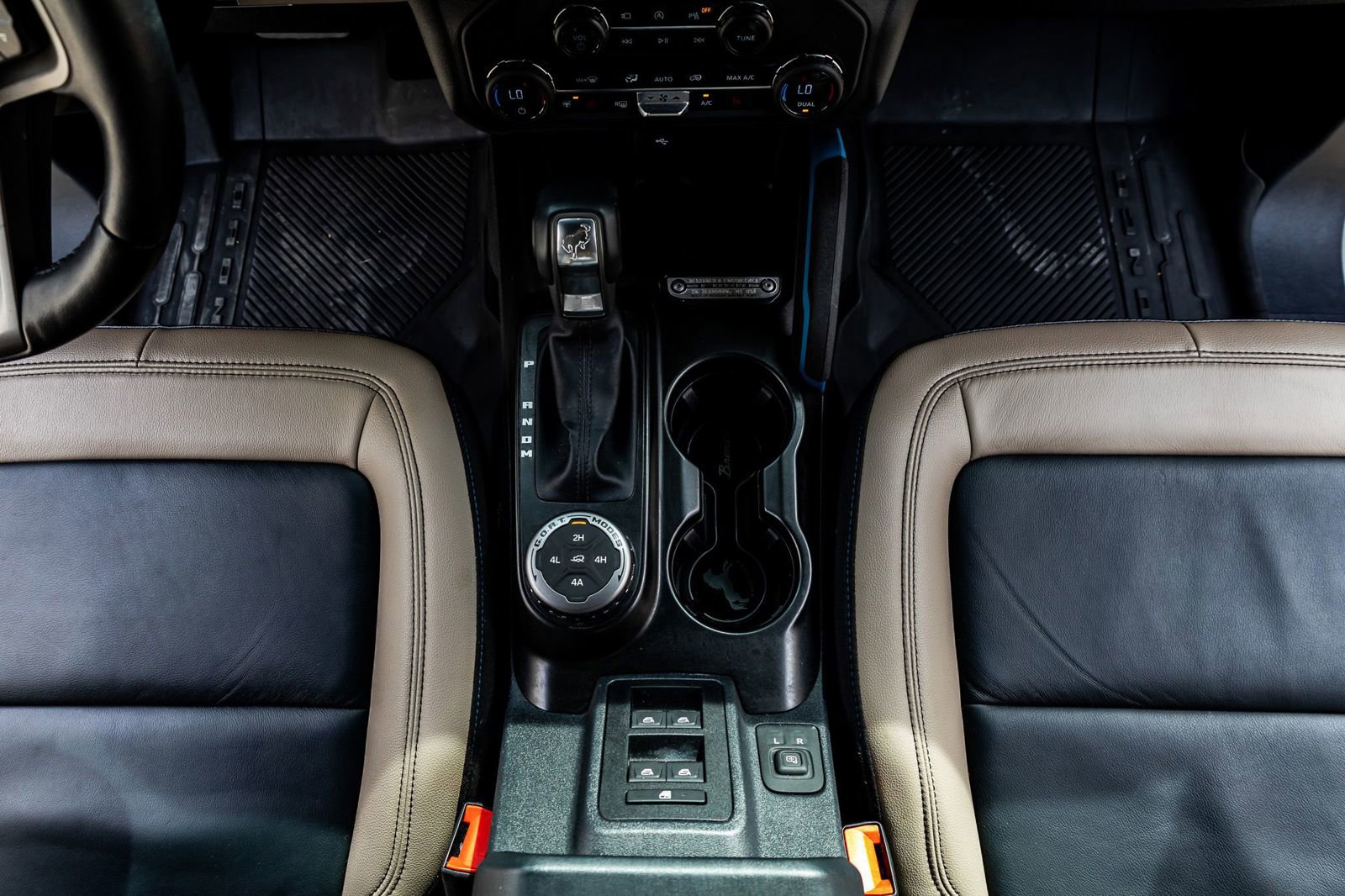 Used 2023 Ford Bronco Wildtrak image 27