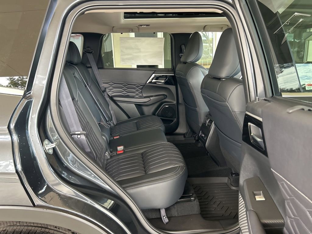 New 2026 Mitsubishi Outlander AWD image 26